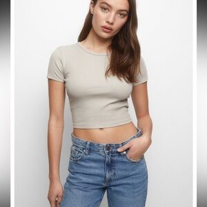 Pull & Bear Ribbed Cropped T-shirt Baby Tee 90s  Crew Top XS Beige Tan Neutral